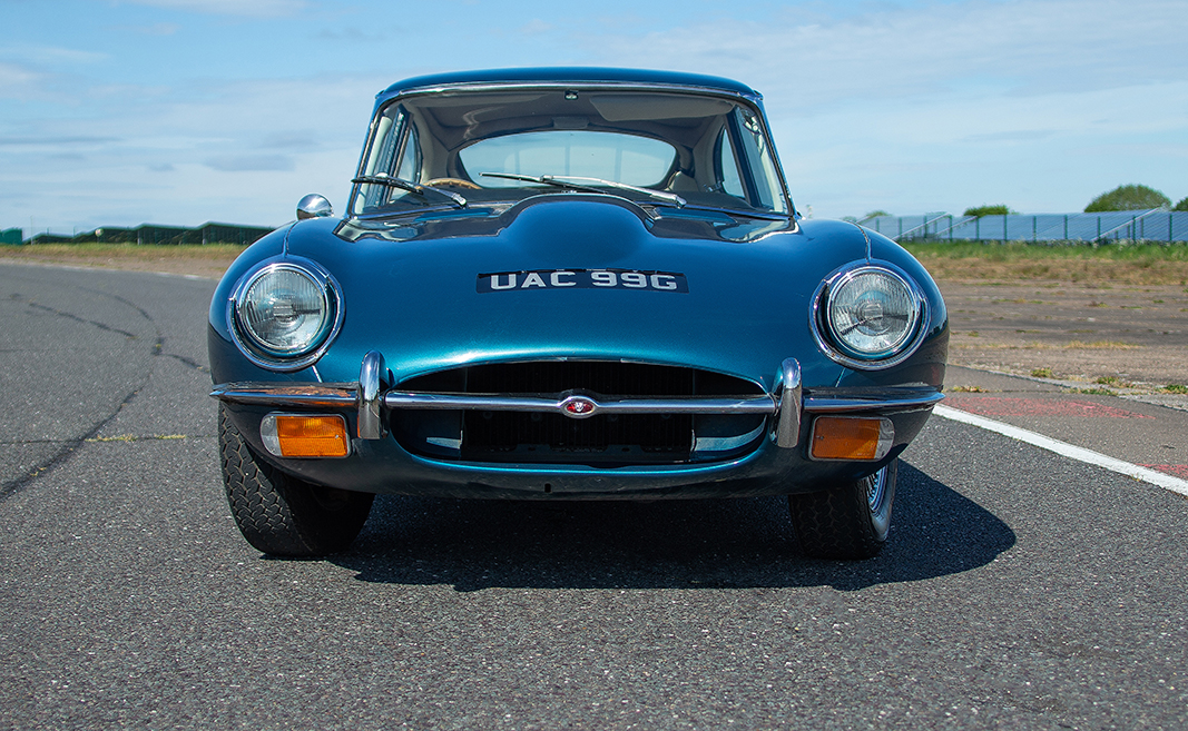 Jaguar E-Type Front